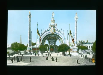 パリ万国博覧会：マンエントランスゲート、パリ、フランス、1900（ランタンスライド）